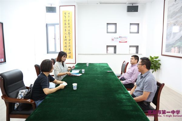 点军区人才服务中心领导来我校慰问区管人才