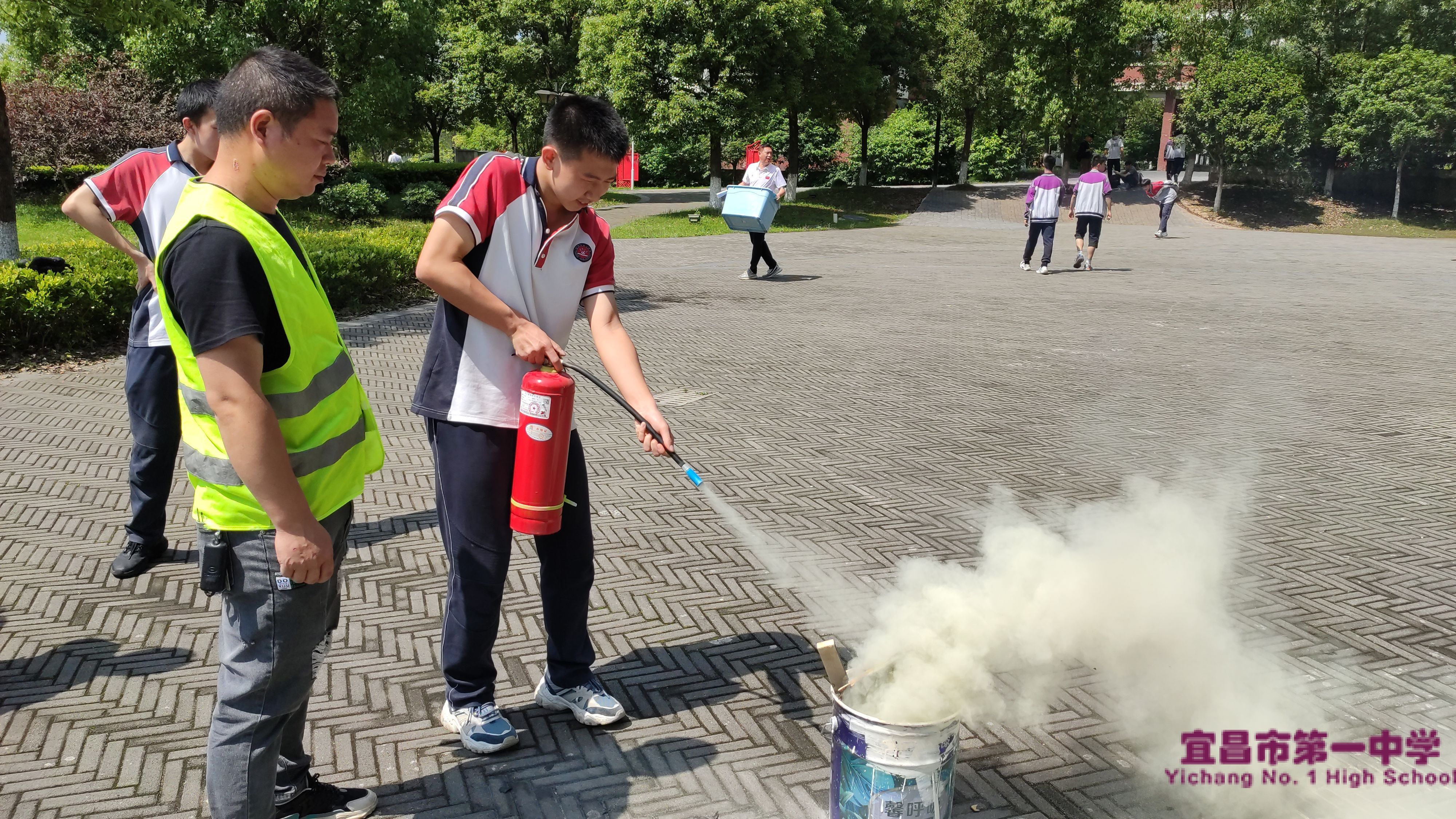 “防范灾害风险 护航高质量发展”我校开展系列防灾减灾实践活动