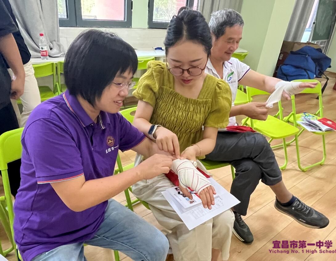 安全护航，救在身边——我校开展初级救护员培训