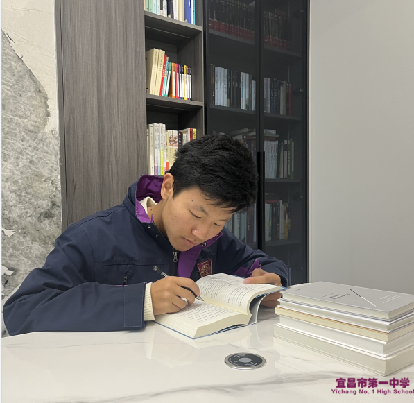 墨池启智，书香润心——宜昌市一中新时代好少年之十佳读书标兵