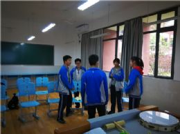 市一中校本课程巡展——《表达性艺术心理活动课》