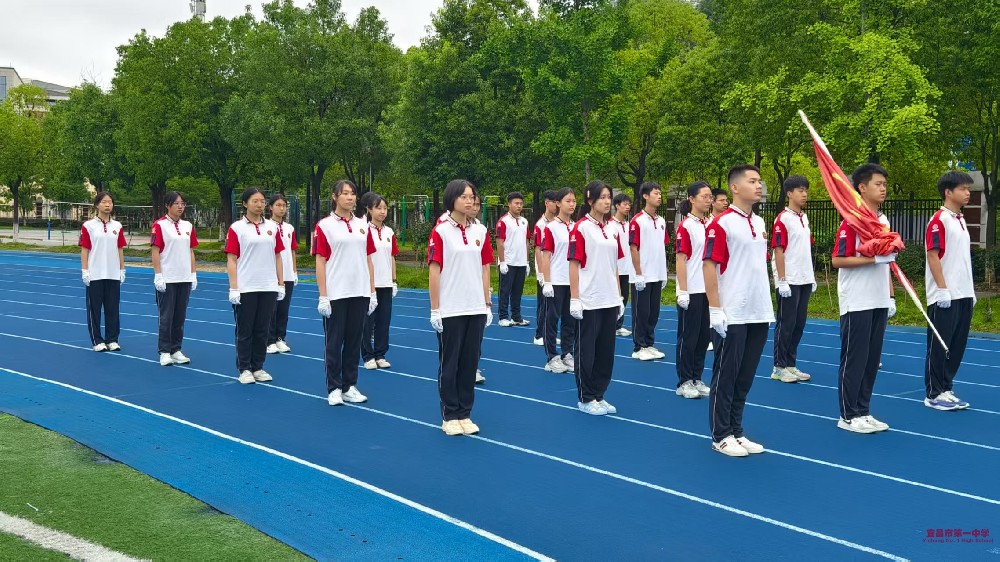 【国旗下讲话】纵有考试分秋色，须以诚信见英雄